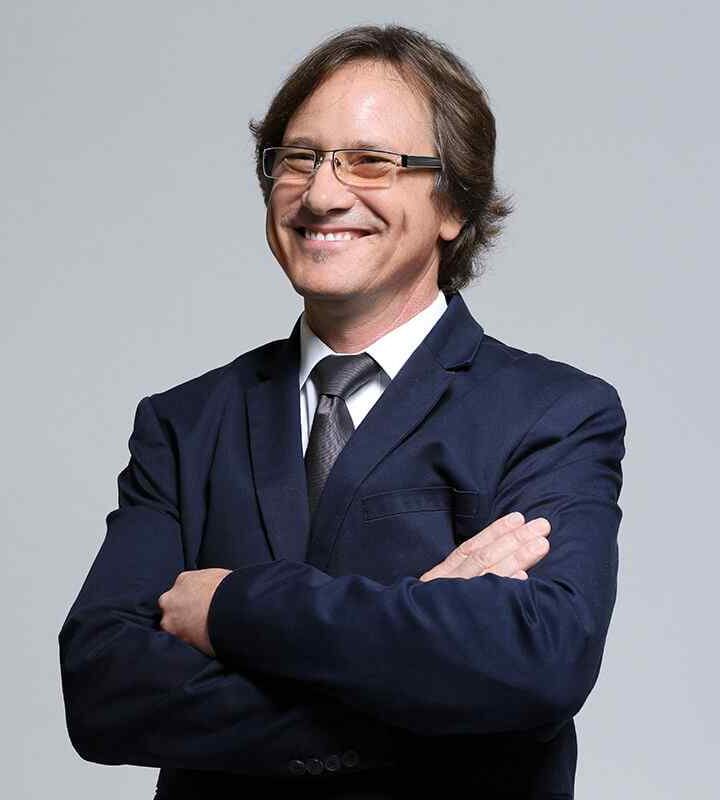 https://terrell4de.com/wp-content/uploads/2019/05/team_03-720x800.jpg
